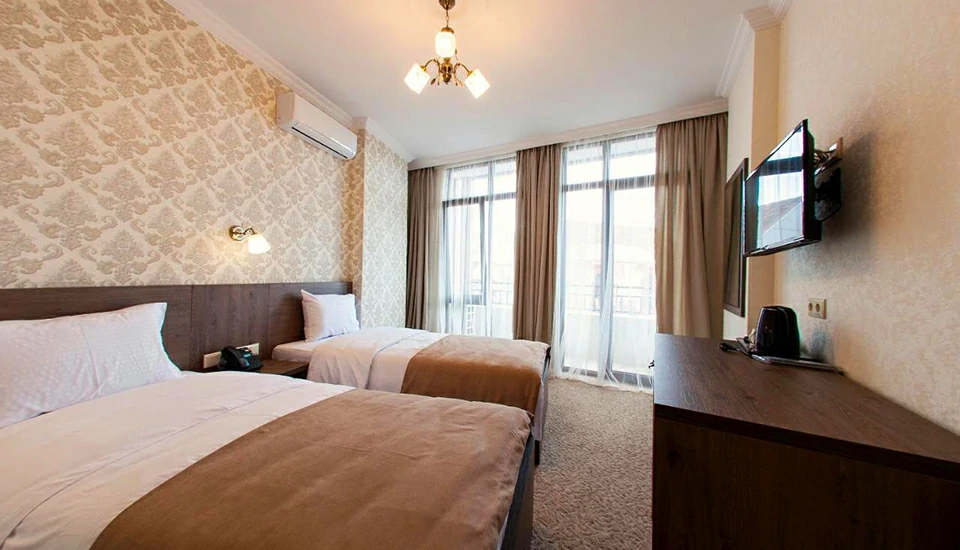 هتل اولد گاردن باتومی